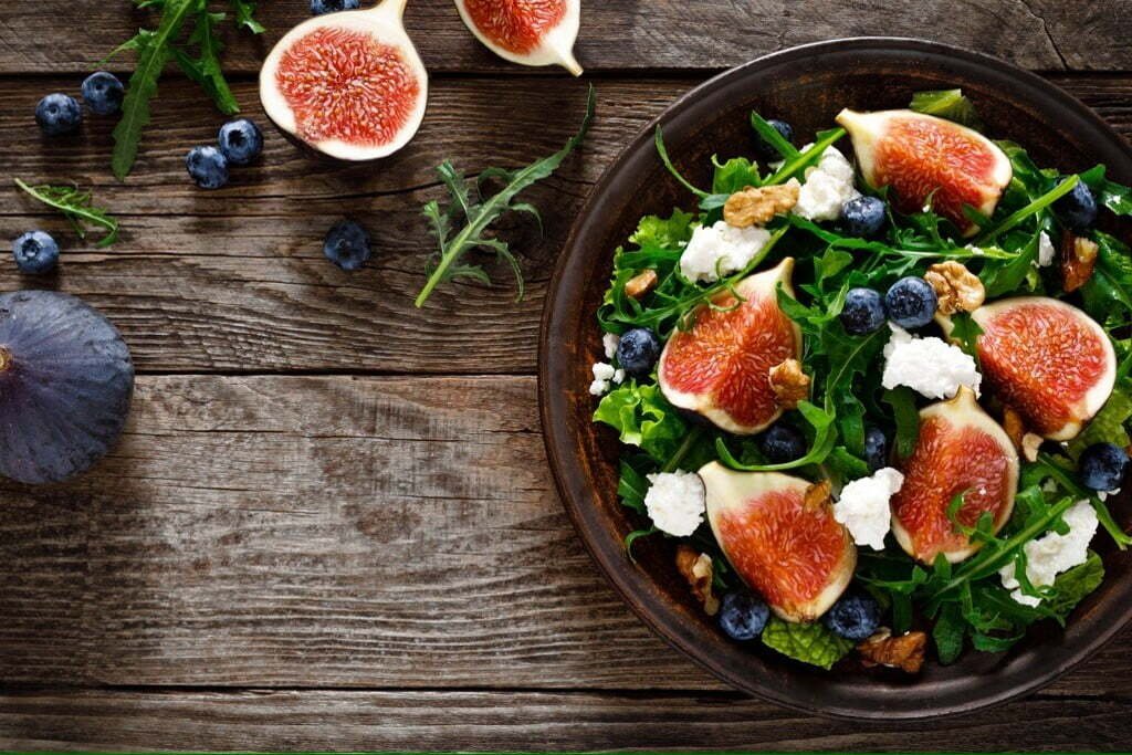 Salade healthy de figues et feta