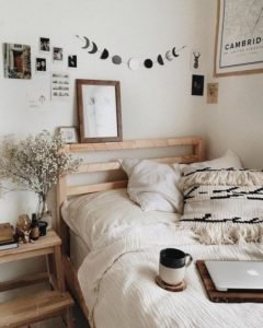 Lit avec une housse de couette en gaze de coton