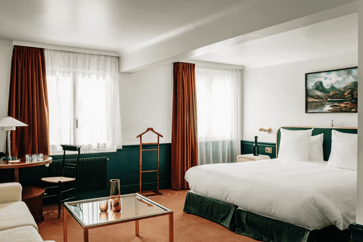 decoration chambre experimental chalet velours pastel et vert