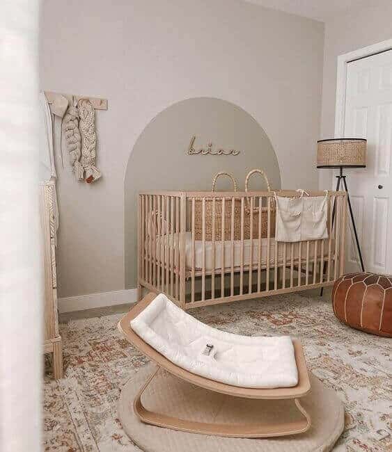 peinture arc de cercle pour chambre de bébé