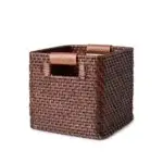 Panier en rotin pour ranger facilement la maison